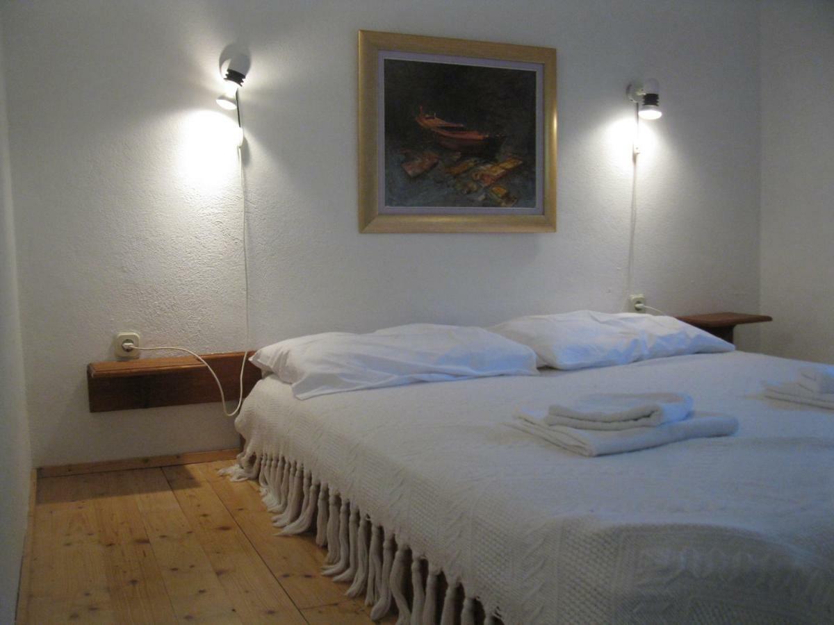 Apartments Bako Komiža 外观 照片